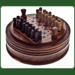 Kleines Schachspiel - rund aus Holz, D:9cm H:3,5cm